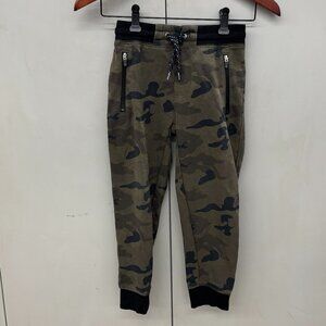 Old Navy Kids/ Boys Jogger Pants - 2 pairs Size Sm 6-7 Camo & Carhartt